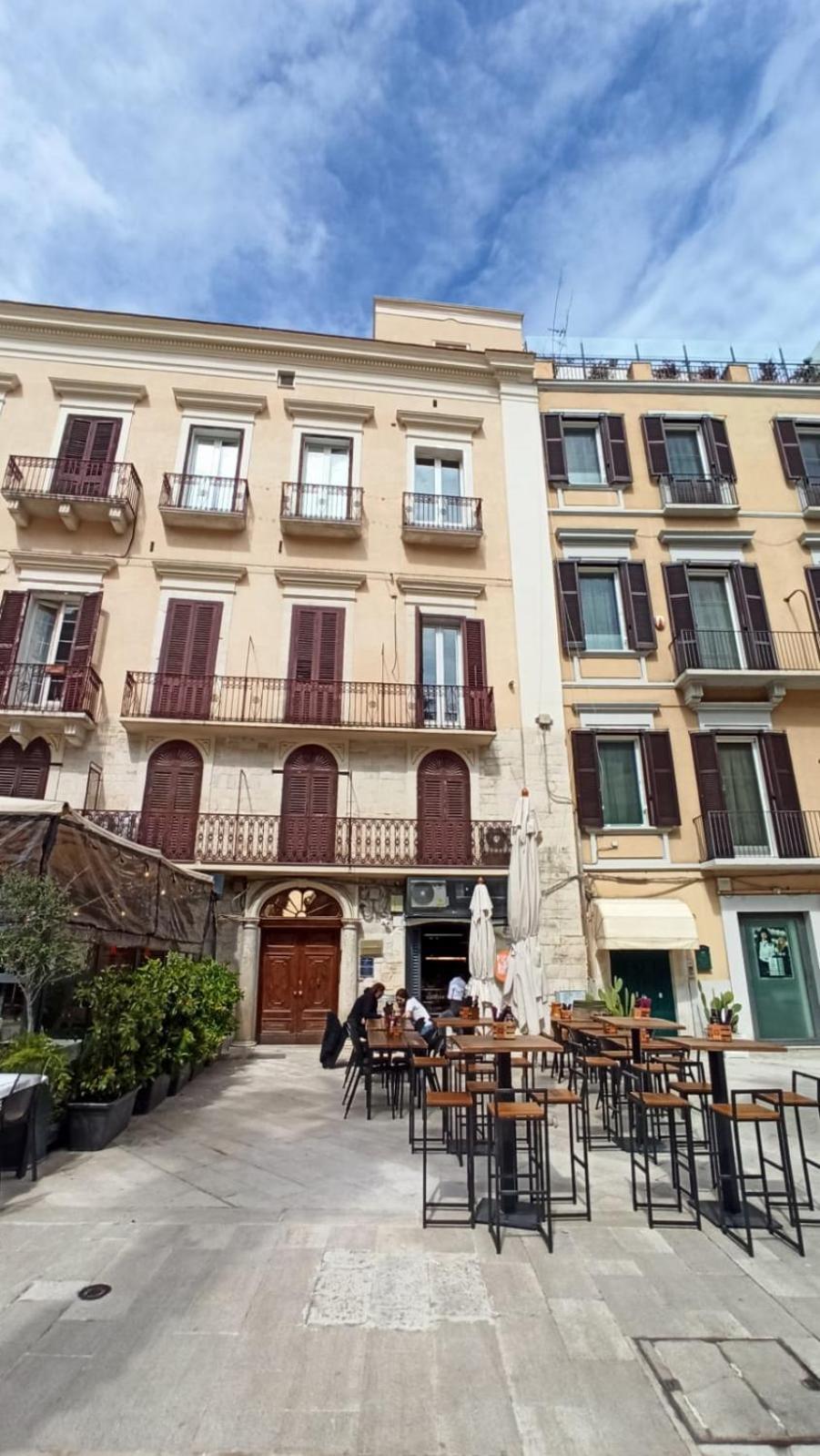 Just Here Apartments - La Mansarda باري المظهر الخارجي الصورة